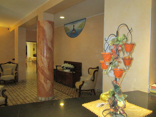 Hotel Stazione Paratico Luaran gambar